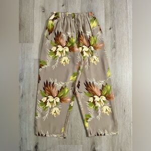 Vintage 80s Anne Klein Classics Wide Leg Pants / Size S / Beige Floral